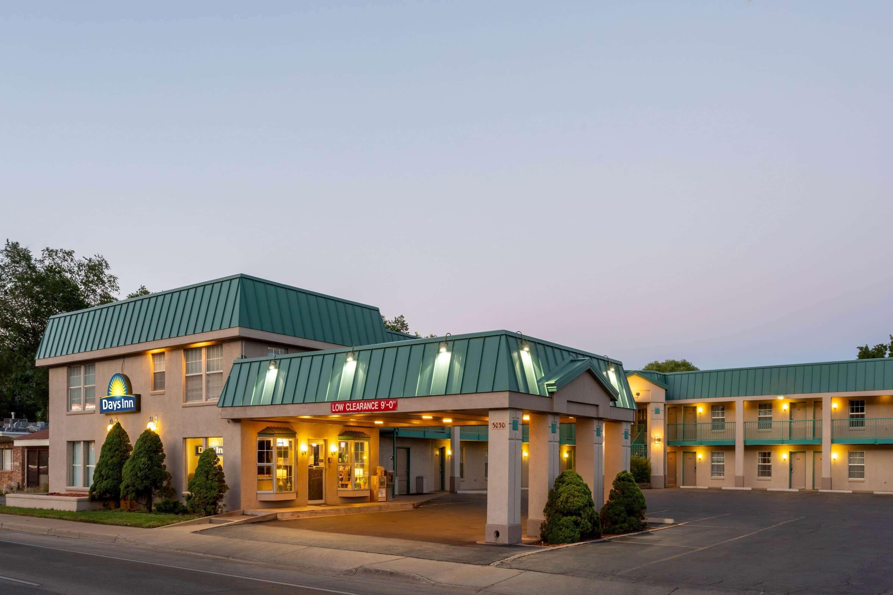 Days Inn By Wyndham Дуранго Экстерьер фото