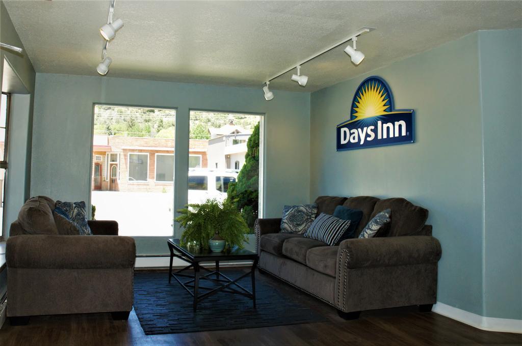 Days Inn By Wyndham Дуранго Экстерьер фото